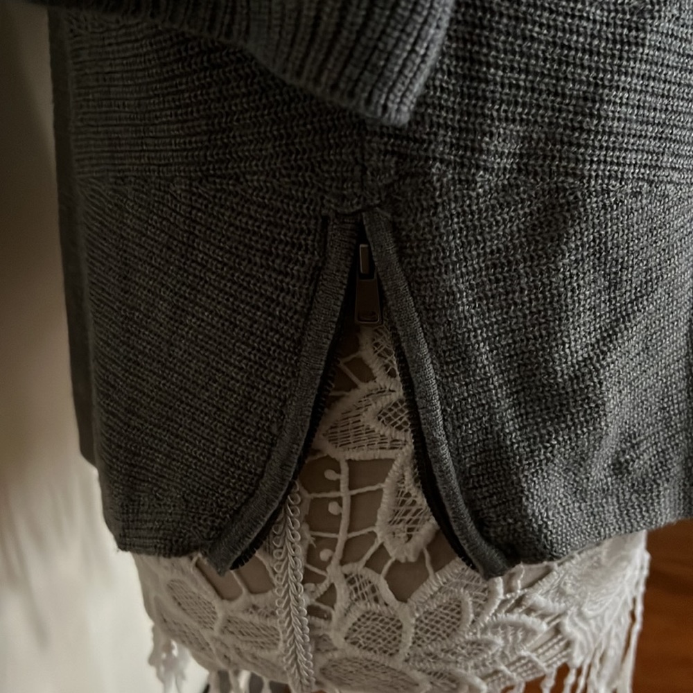 Gray Sweater - Picture 4 of 8
